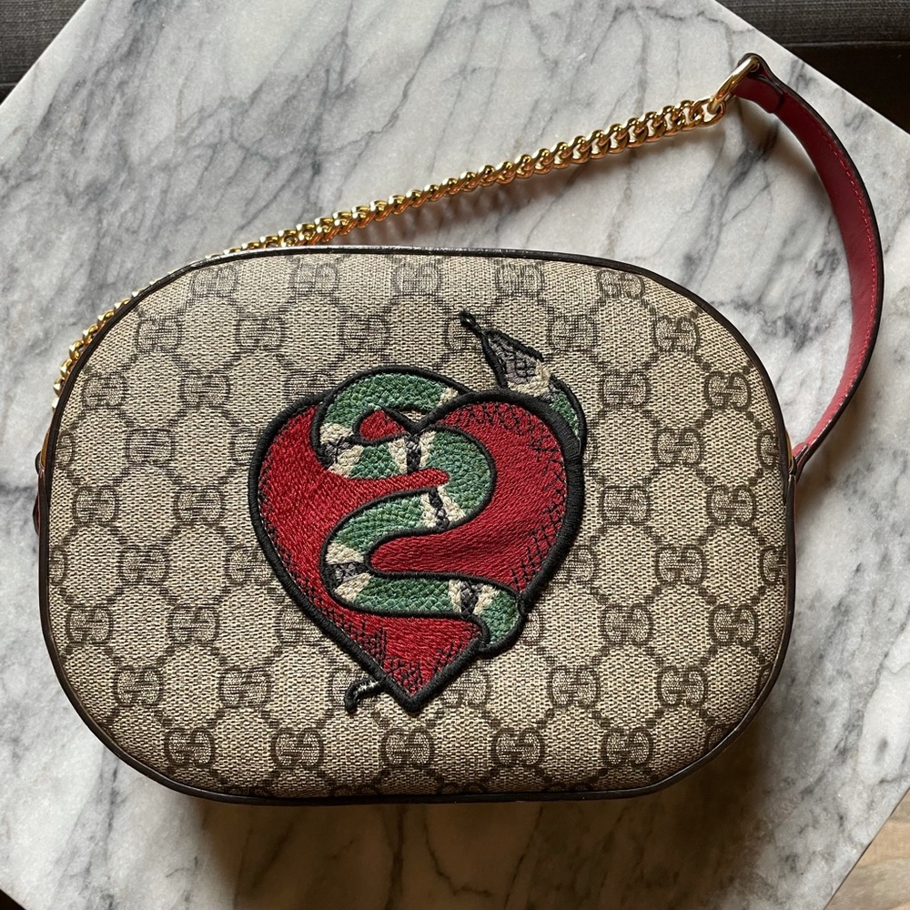 Gucci GG Supreme Monogram Kingsnake Heart